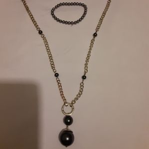 Womans extra long necklace and bracelet set